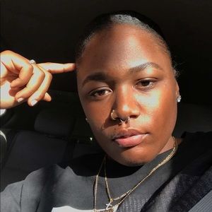 Meet your Posher, Alana